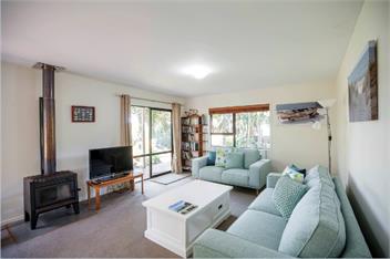 The Lane Cottage, Medland's Beach - Great Barrier Island