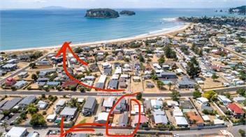 BARBARA AVE BEACH HOUSE - Whangamata