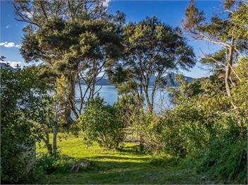 Sounds Magic (Bachcare) - Moetapu Bay
