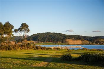 Waterfront Wonder (Bachcare) - Matarangi