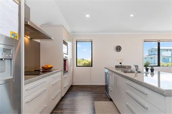 Sparkling Ocean Views (Bachcare) - Papamoa