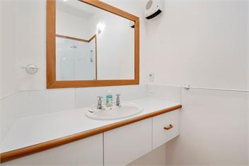 Waitahanui Lakefront Escape (Bachcare) - Waitahanui