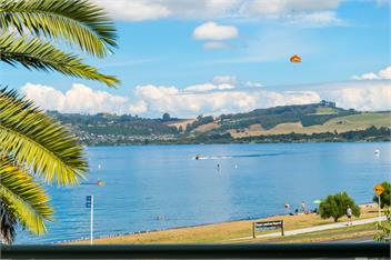 Lakeside Terrace (Bachcare) - Taupo