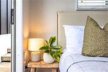 OCEAN BREEZE COTTAGE - Coast & Country - Waiheke Island