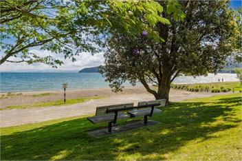 Lake Life Kinloch (Bachcare) - Taupo