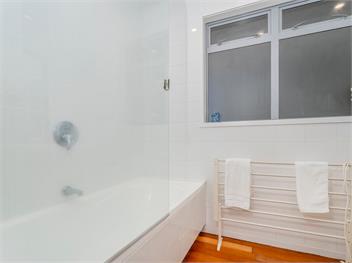 Ocean View Beach Beauty (Bachcare) - Tairua
