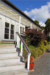 Magpie Cottage Homestay Bed & Breakfast - Taumarunui