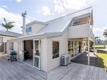 Waterfront Paradise (Bachcare) - Pauanui