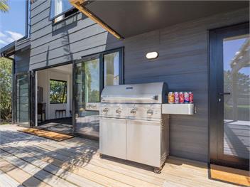 Spacious Family Getaway (Bachcare) - Whangamata