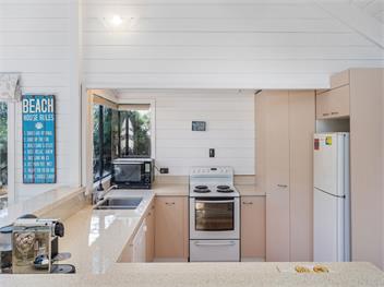 Beaumont Beach Retreat (Bachcare) - Pauanui