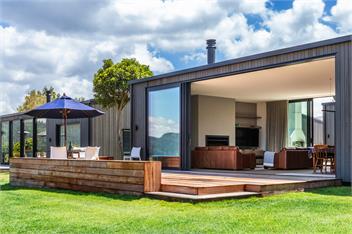 Lochside – Luxury Lakeside living in Kinloch - Taupo