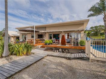 Family Tides Retreat (Bachcare) - Coromandel