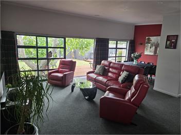 De Vine Martinborough 14a Holiday Home - Wairarapa