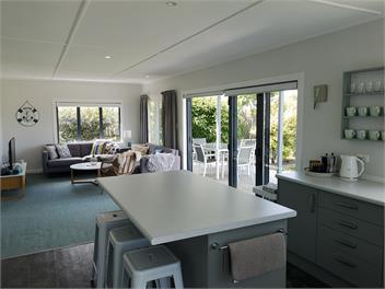100B Tamaki Whangamata Escape & Unwind - WHANGAMATA