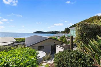 Spectacular Woolleys Bay - Tutukaka Coast