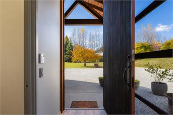 Dalefield Hideaway | Hot Tub & Mountain Views - 