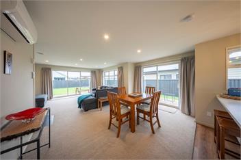 Fiordland Getaway (Bachcare) - 