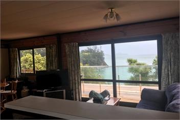 Kiwi Bach in Waitete Bay - Coromandel