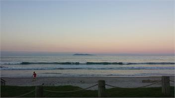 'Seabreeze' Waihi Beach Bach ** Superb location ~ Comfort ~ Relaxing ** - Waihi Beach