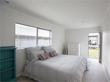 Waikanae Retreat (Bachcare) - Waikanae Beach