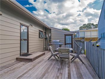 Beachfront Beauty (Bachcare) - Whangamata