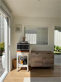 Matarangi Beach Retreat - 5 bdrms, walk to beach, outdoor bath & shower! - Matarangi