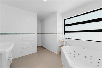 Beachfront Paradise (Bachcare) - Papamoa