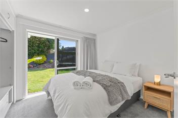 Tuis and Pools (Bachcare) - Taupo