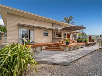 Family Tides Retreat (Bachcare) - Coromandel
