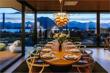 Ridgecrest | Lake Views | Spa Pool - Wanaka