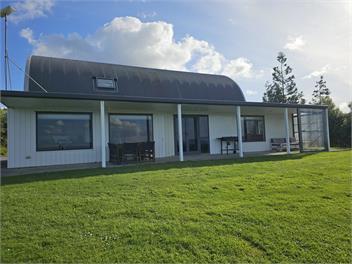 Hosts on the Coast Tui Hills - Katikati