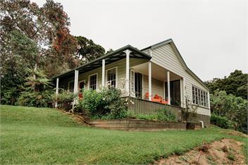 Hidden Beachfront Cottage on a Private Beach - Whangarei Heads