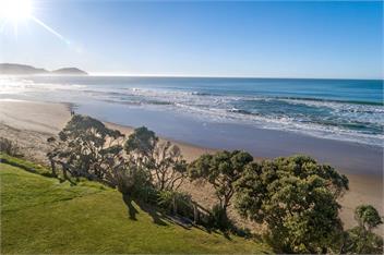 Absolute Wainui Beach Front - Wairere Roadad, Wainui BeachWaire - 