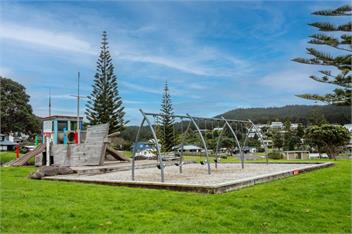 Sandy Feet Beach House - right across from Onemana Beach - 