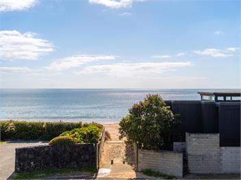 Ocean View Beach Beauty (Bachcare) - 