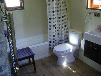 Award Winning Historic Warbrick Stone Cottage - Queenstown