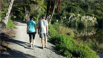 'Seabreeze' Waihi Beach Bach ** Superb location ~ Comfort ~ Relaxing ** - Waihi Beach