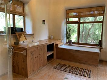 Tararua Eco-Retreat, Mikimiki Valley - Masterton