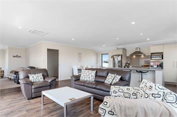 Sparkling Ocean Views (Bachcare) - Papamoa