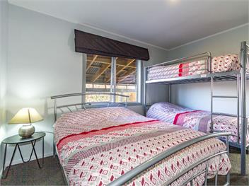 Sunshine and Snow Lodge (Bachcare) - Ohakune