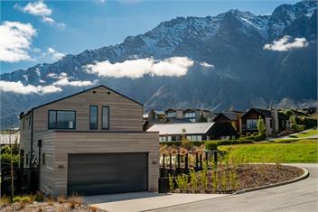 Jacks Point Family Retreat (Bachcare) - Queenstown