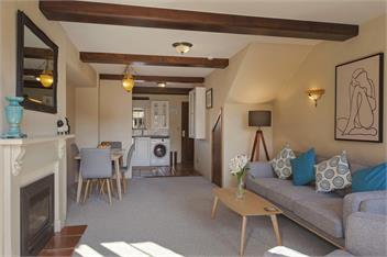 The Village Green Apartment - Nelson
