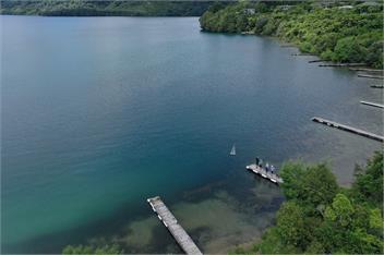 Lake Tarawera Lake Edge Retreat- JETTY - Rotorua.