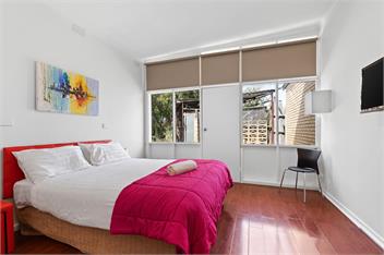 20++ Guests !! Rent Entire Pub for the Night - Echuca