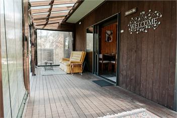 Unwind in Paradise Valley - Rotorua