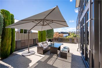 IRONSIDE LAKE VIEW TOWNHOUSE - Wanaka