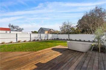 The Olive Corner (Bachcare) - Martinborough