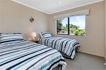 Sunshine on Seabreeze (Bachcare) - Mangawhai