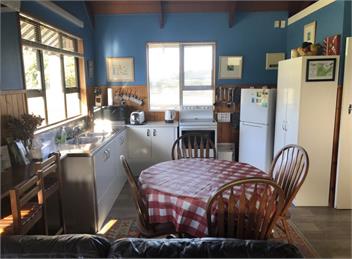 Twin Oaks Cottage - Nelson