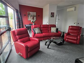 De Vine Martinborough 14a Holiday Home - Wairarapa